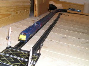 GNER 225 Mallard model train